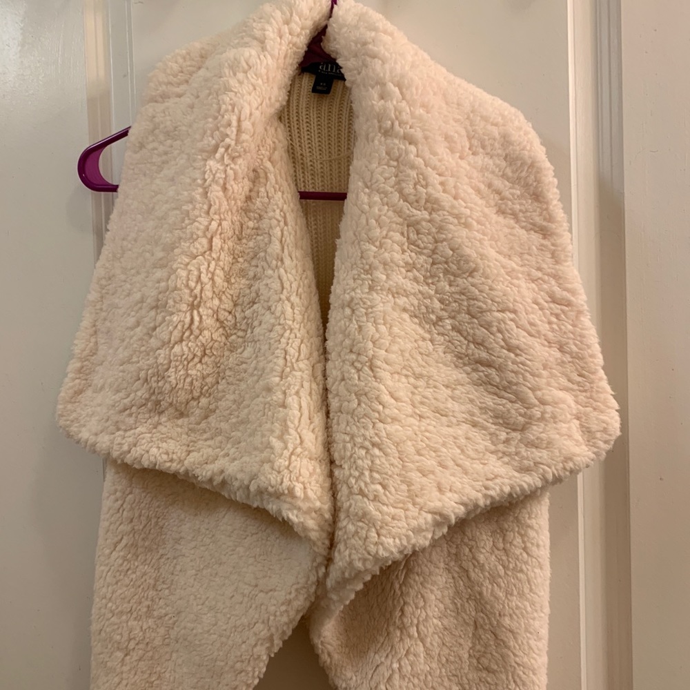 Fuzzy vest/shawl